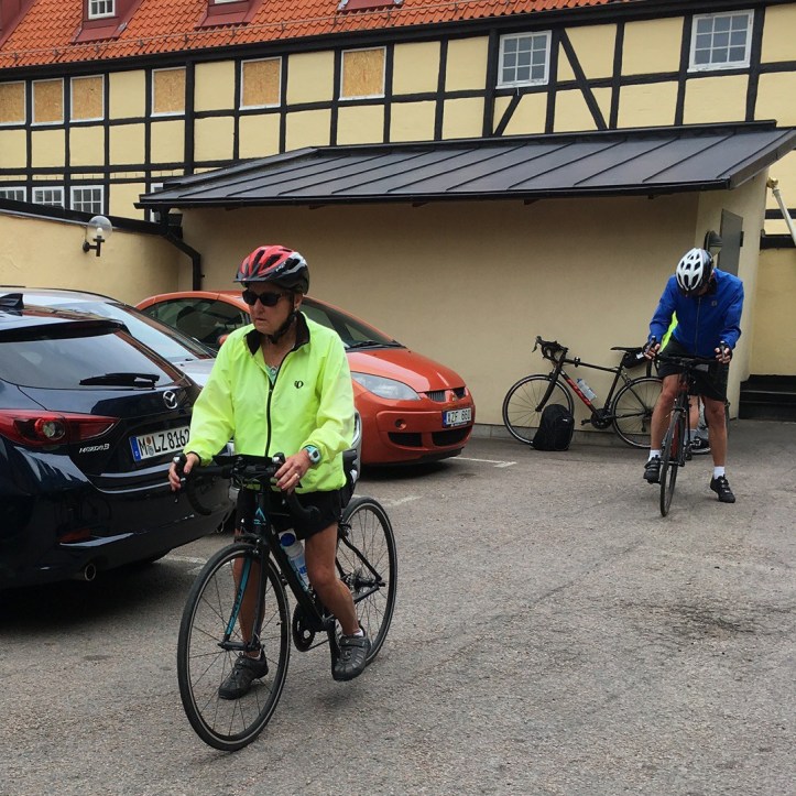 46652821-F5DB-43E4-8B4C-E7067AD0469A