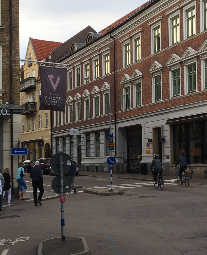 C0E66E30-DC36-4A56-A973-B59248EF75C5