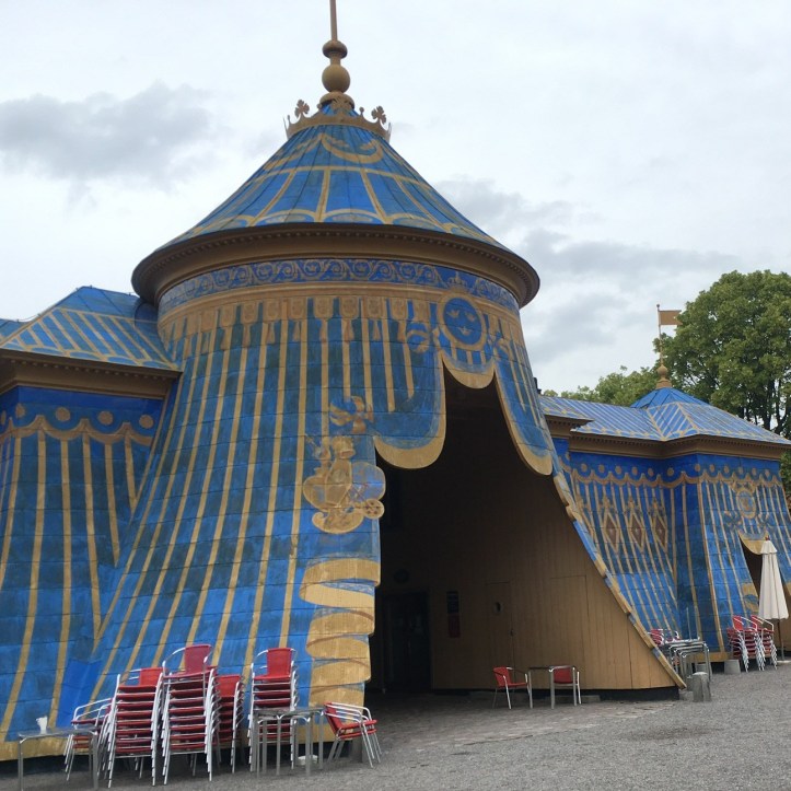 92E947AF-5223-46B3-884D-FF6F79E25D71