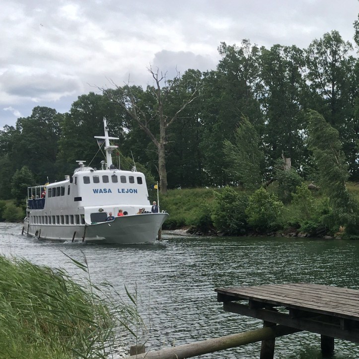 D18ADD3F-96A8-459B-83C7-723E99084C2E