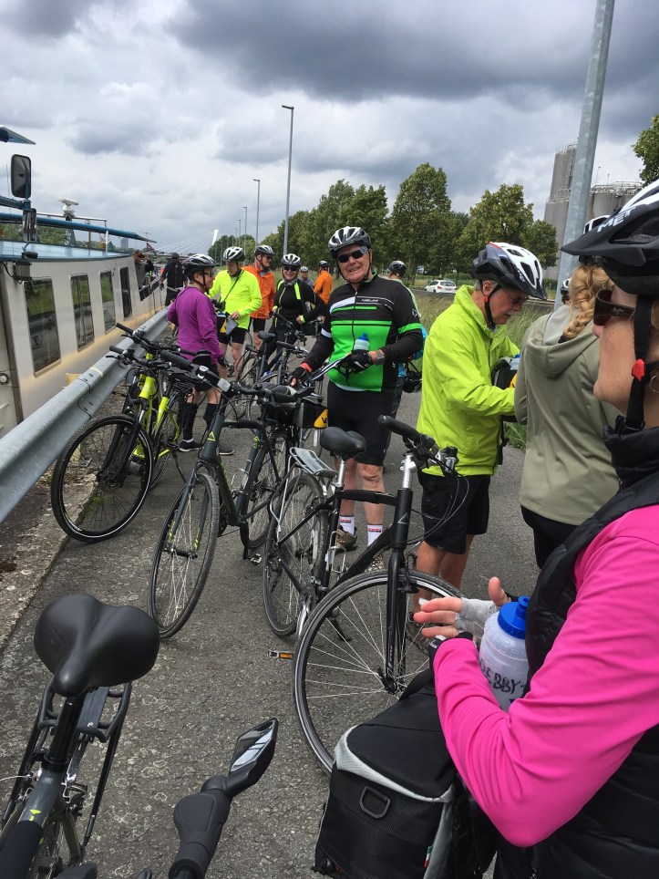 94E024A9-55F7-45C3-BDC0-6C0A42F0F701