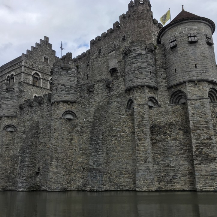 E9E5F1C4-56F5-42F9-849D-493A0C0C66B1