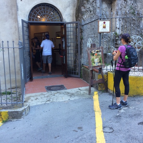 01AC1918-50F6-4BEB-9C15-A59CB8A9A3CD