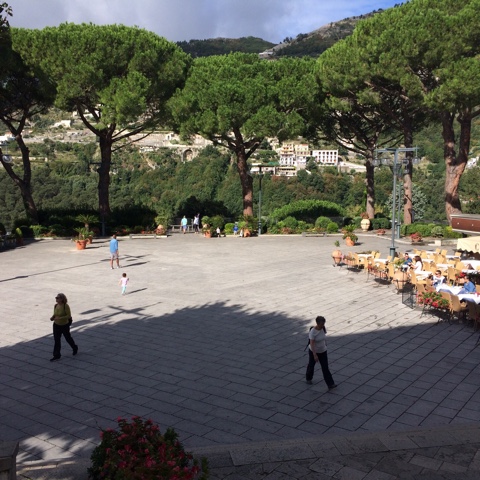 25B669DC-70AE-4383-96EF-339E73125CEA