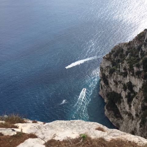 6C37B72F-C59E-4522-B0AC-50C8AD65529E