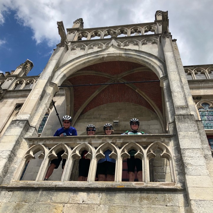 9BD49581-738F-4C67-8D54-2C294005EE0D