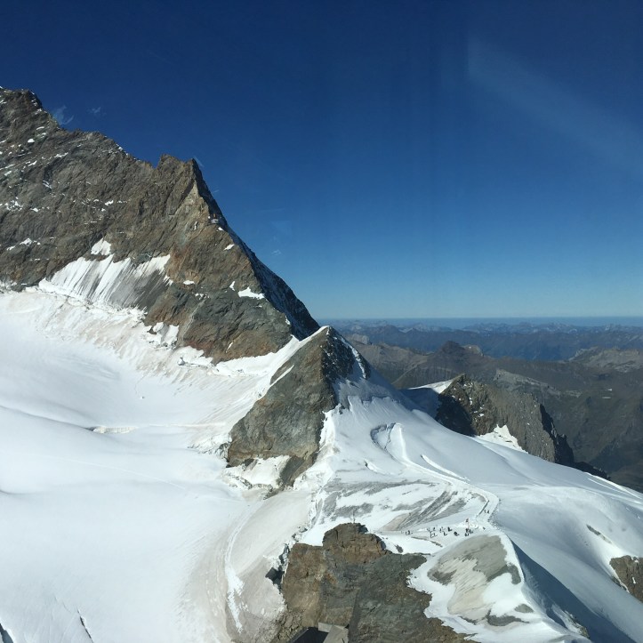 6A742524-2369-4466-A0B6-8A11EAB59999