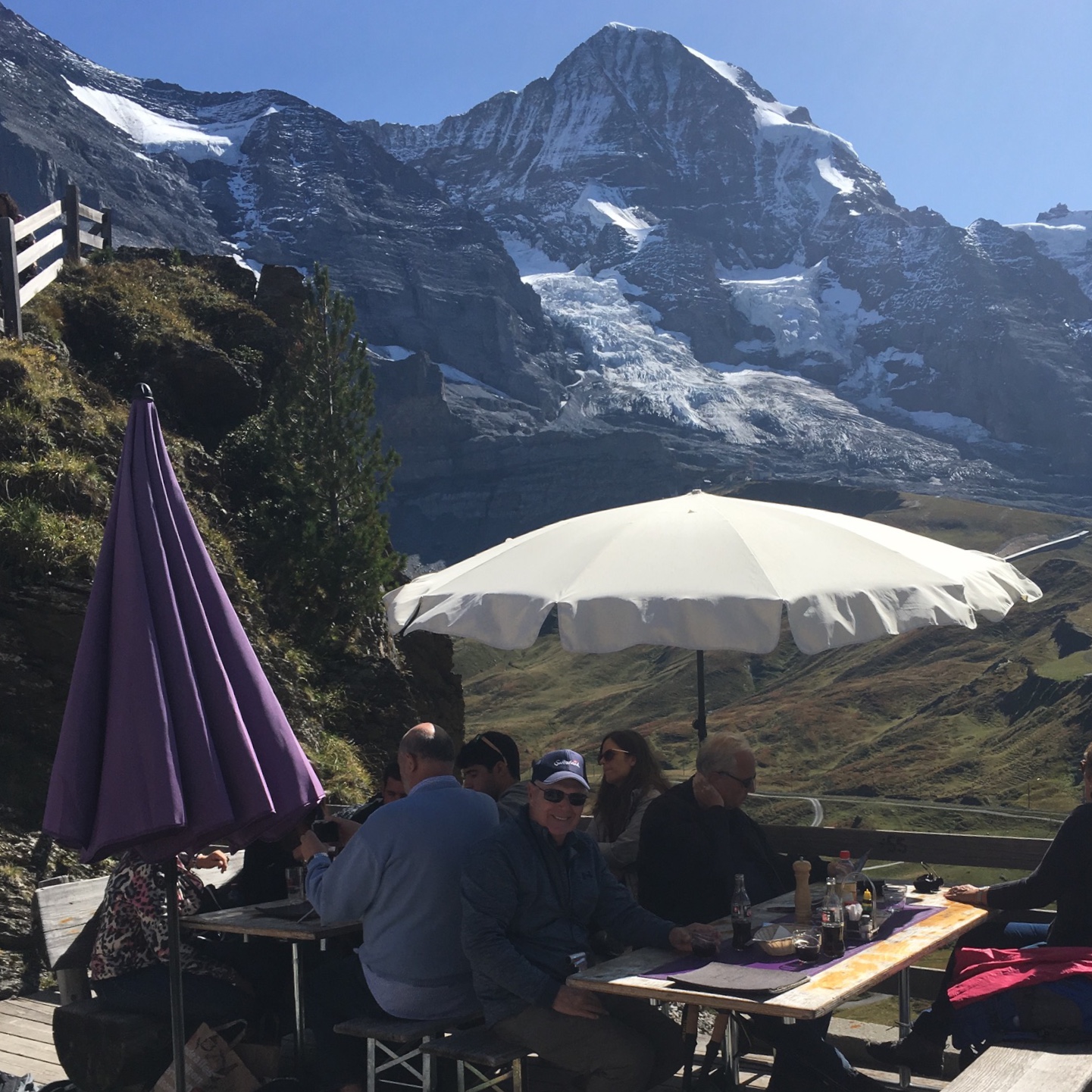 CFA2A6FB-C4B8-4D52-9CA4-FA42213089EA