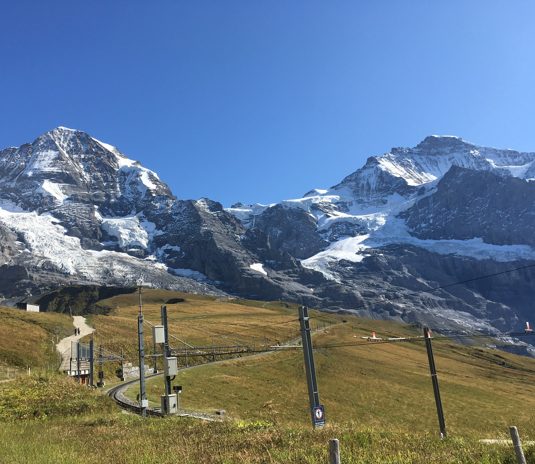 D05D53F6-E4C9-4584-832A-65961C6F825B