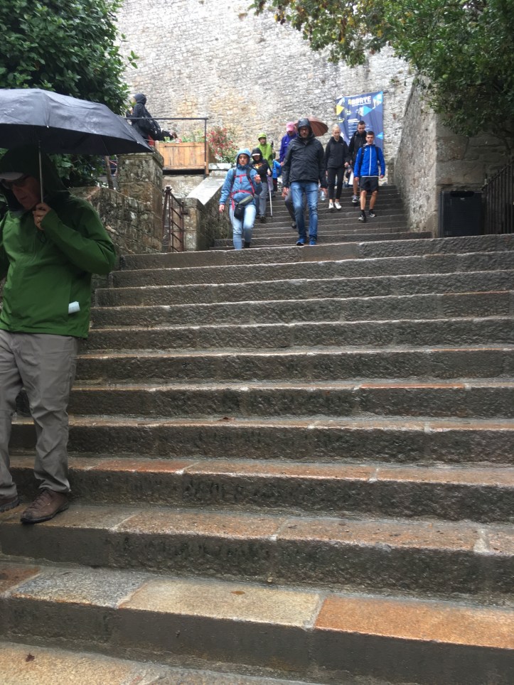 D9716A01-2F89-4B00-BAD3-672110F3A815